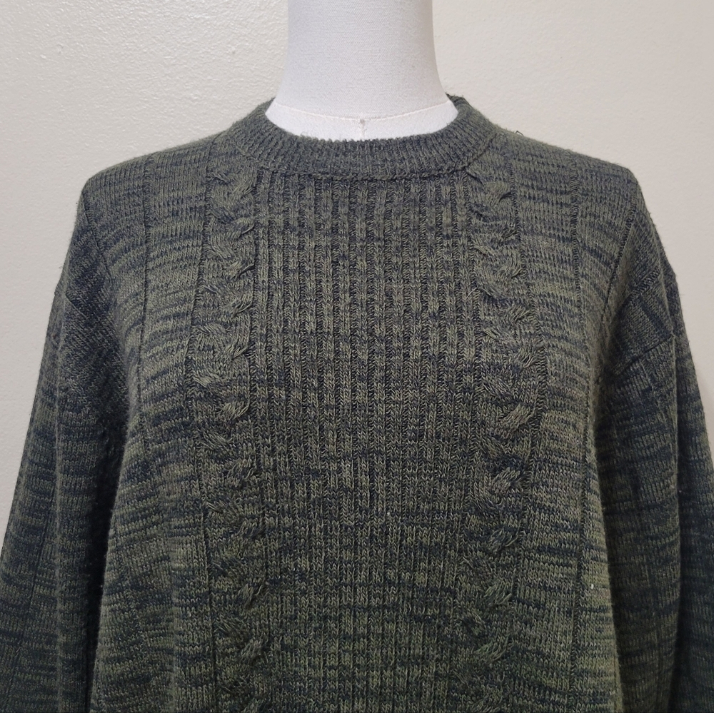 Geoffrey Beene | Vintage Knit Crewneck Sweater - Picture 2 of 6